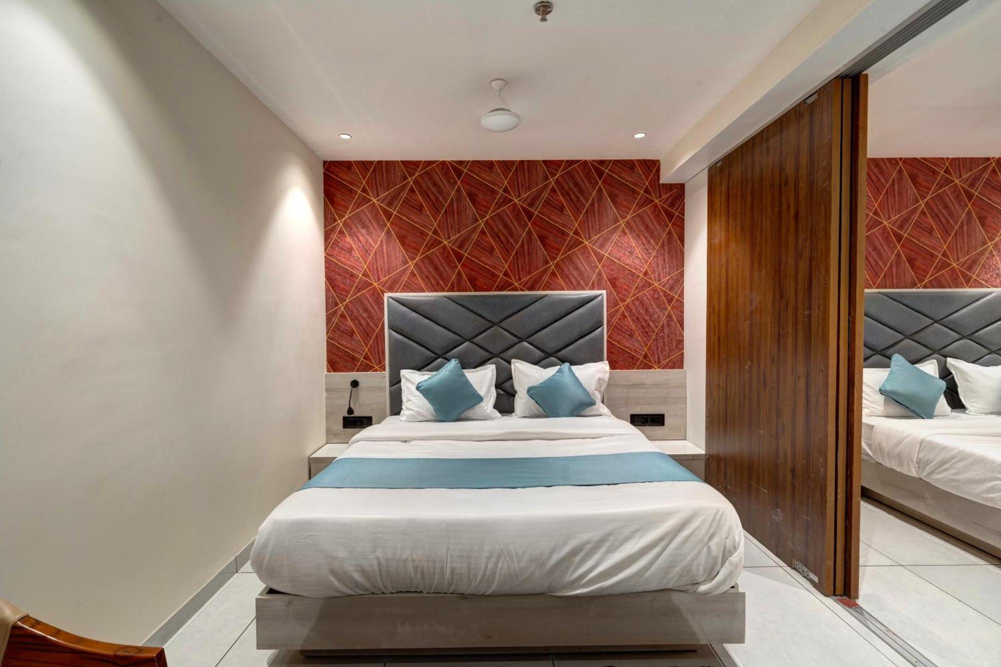 Hotel Shrimad Villa Gandhinagar Extérieur photo